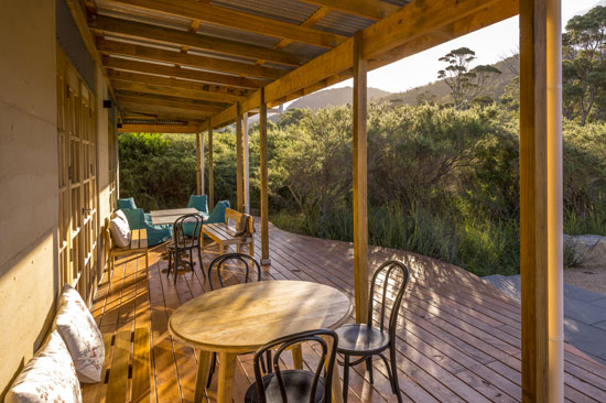 Little-Beach-Co-Restaurant-view